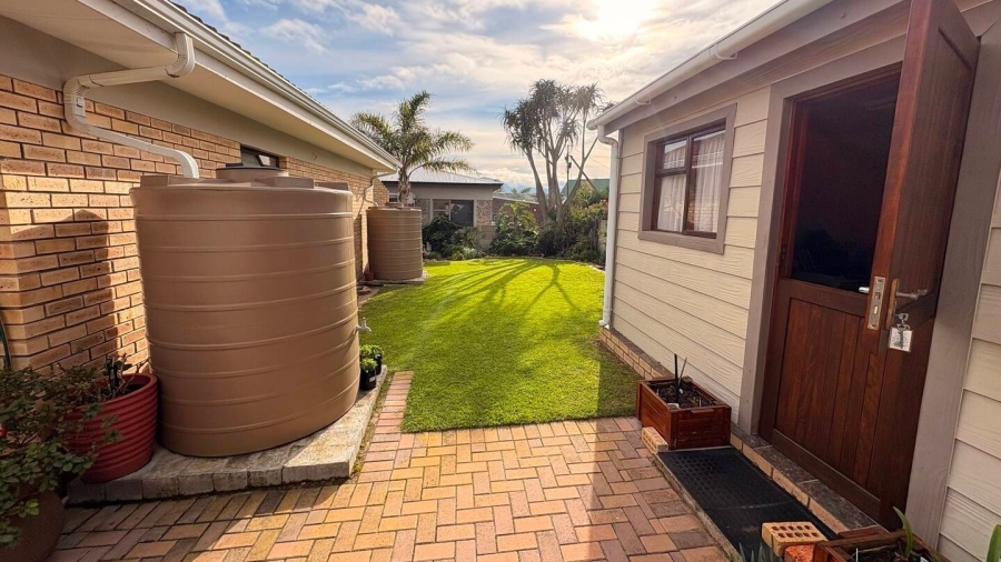 3 Bedroom Property for Sale in Fraaiuitsig Western Cape